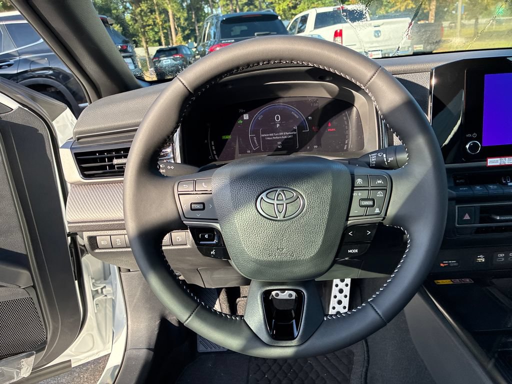 New 2026 Toyota Camry SE FWD image 19