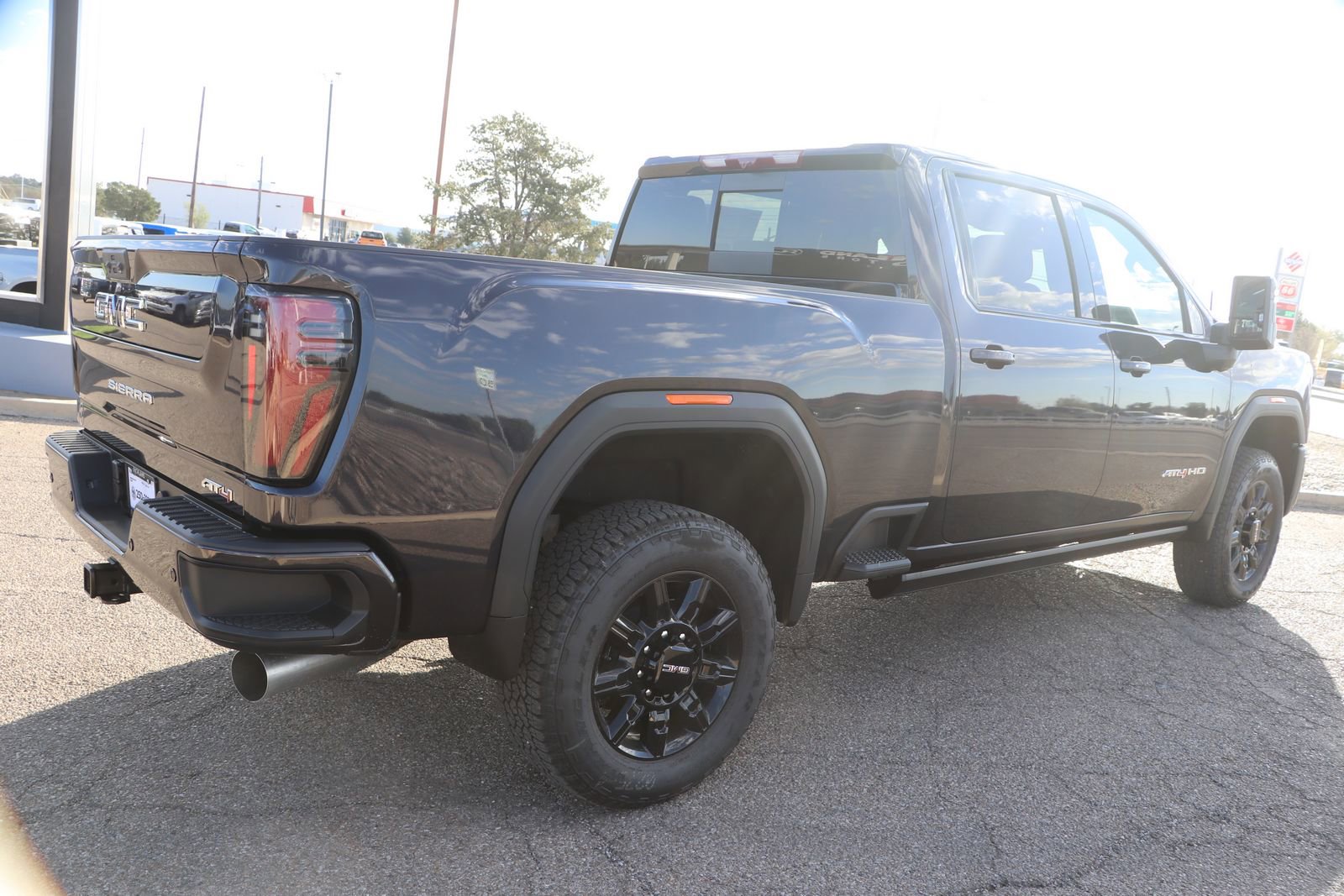 New 2026 GMC Sierra 2500 AT4 w/ AT4 Premium Plus Package image 7