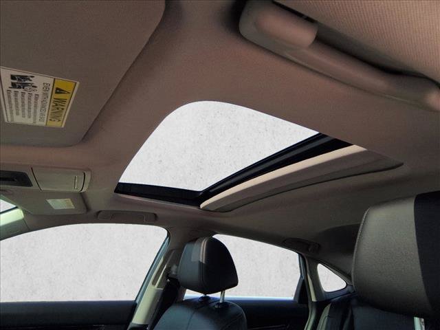 Used 2022 Honda Civic Touring image 14