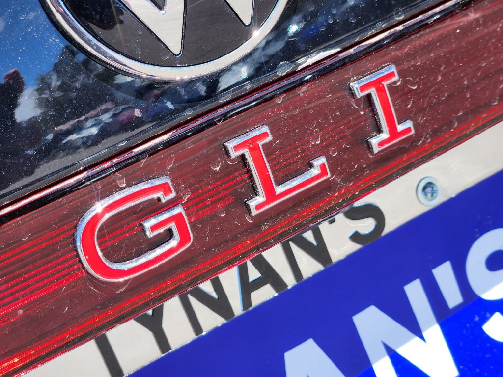 New 2026 Volkswagen Jetta GLI Autobahn FWD image 8