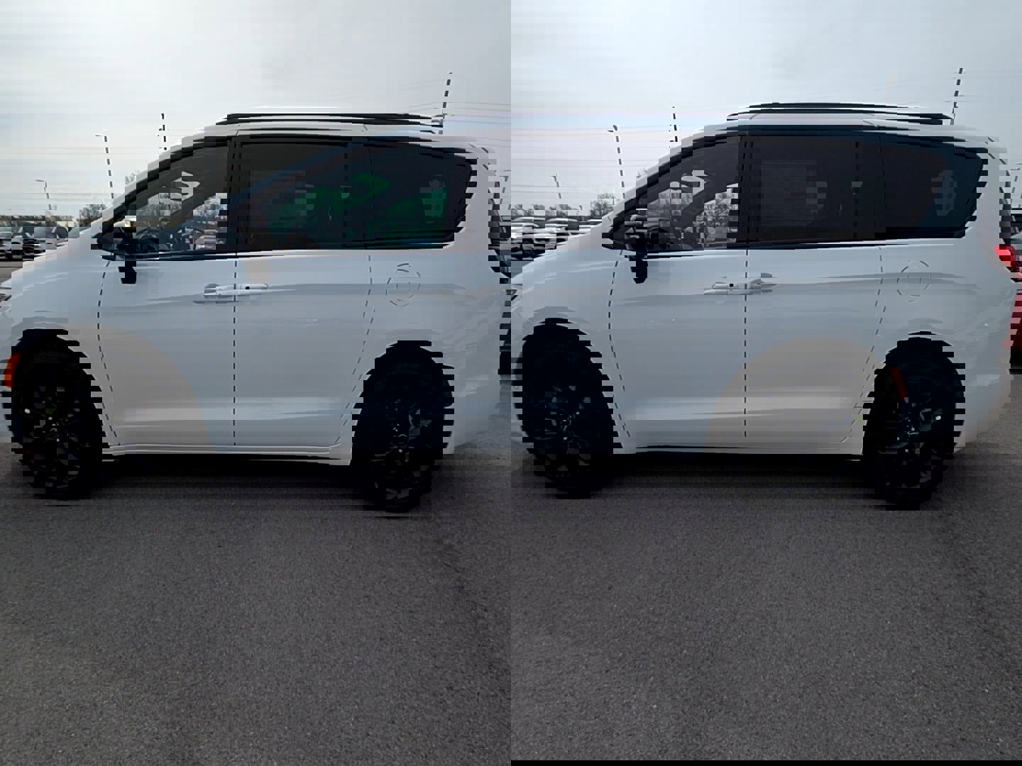 New 2026 Chrysler Pacifica Select image 9