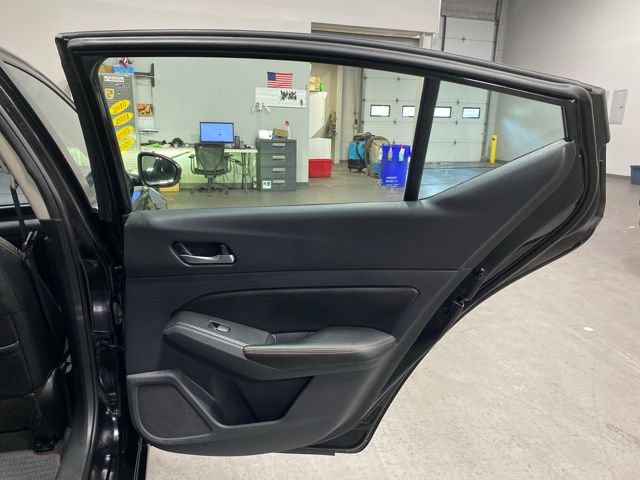 Used 2022 Nissan Altima 2.5 SR w/ Midnight Edition Package AWD/4WD image 26