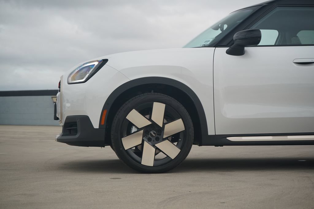 New 2027 MINI Cooper Countryman S w/ Comfort Package Max AWD/4WD image 3