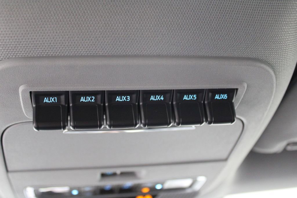 New 2026 Ford F250 Lariat w/ Black Appearance Package image 60