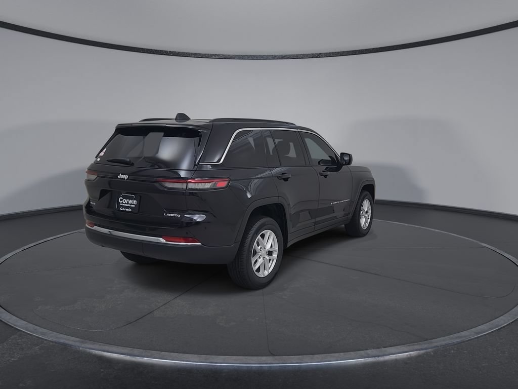 New 2026 Jeep Grand Cherokee Laredo AWD/4WD image 14
