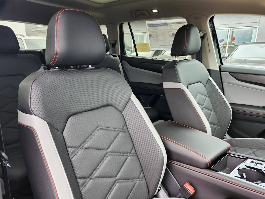 New 2026 Volkswagen Atlas Peak Edition AWD/4WD image 15