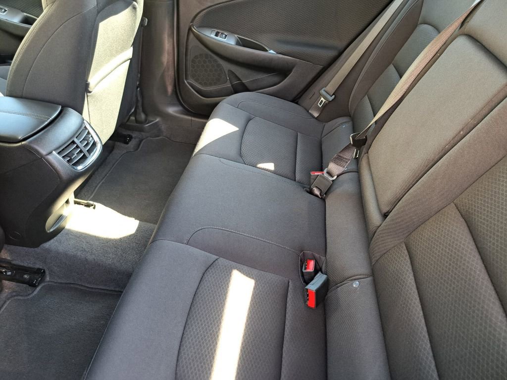 Used 2025 Chevrolet Malibu LT image 21