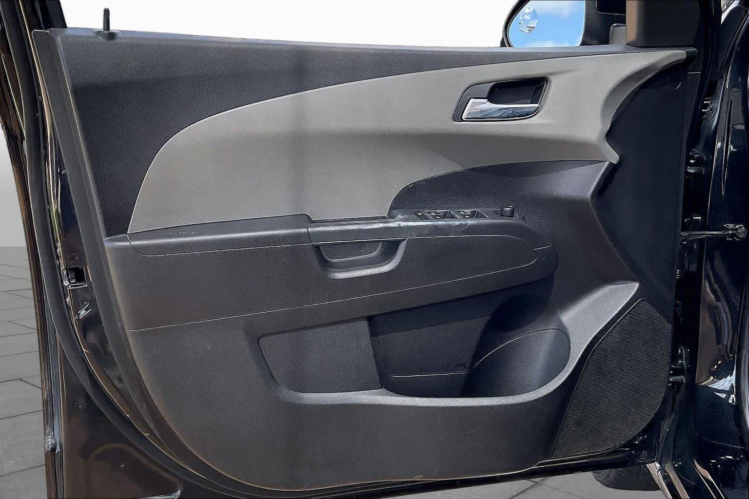 Used 2013 Chevrolet Sonic LT FWD image 21