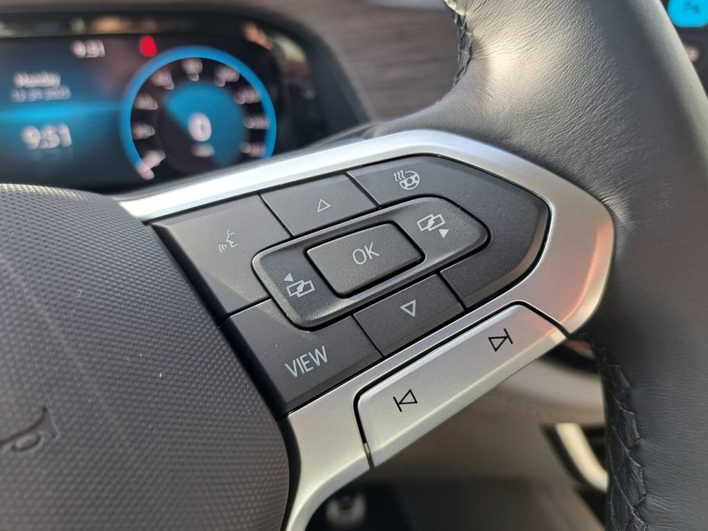 New 2026 Volkswagen Atlas SEL Premium R-Line image 12