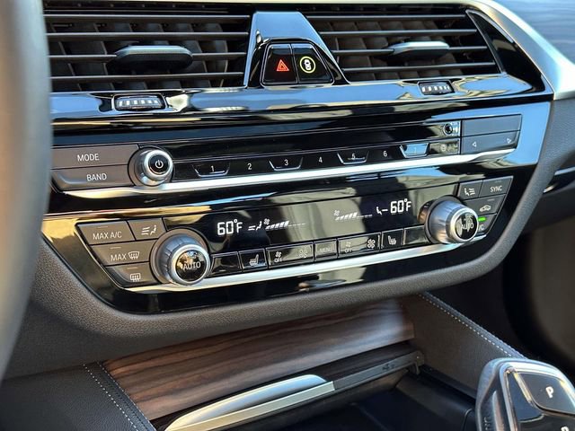 Certified 2023 BMW 530e xDrive w/ Premium Package image 37