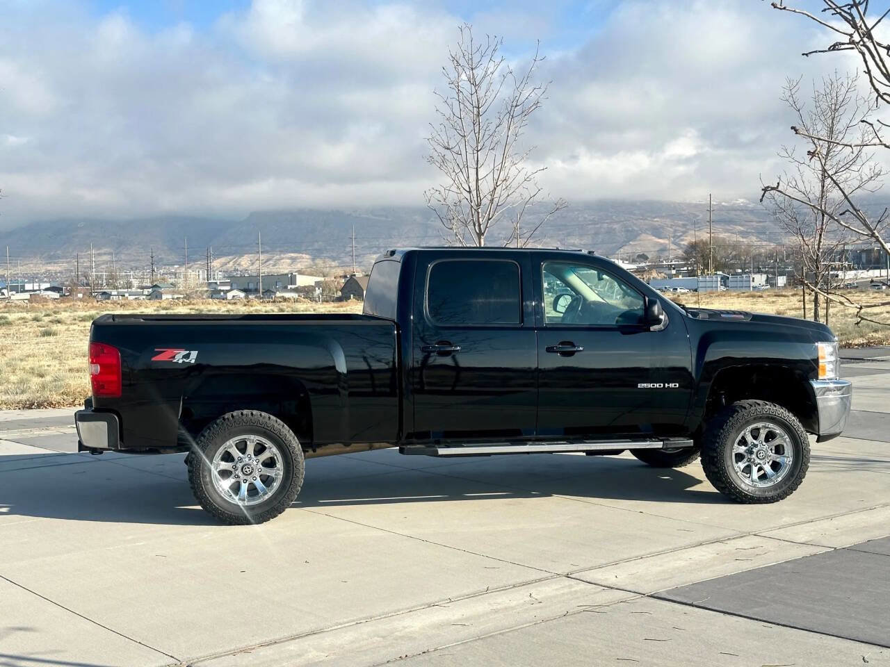 Used 2012 Chevrolet Silverado 2500 LTZ w/ LTZ Plus Package image 4