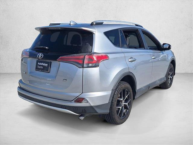 Used 2016 Toyota RAV4 SE image 5