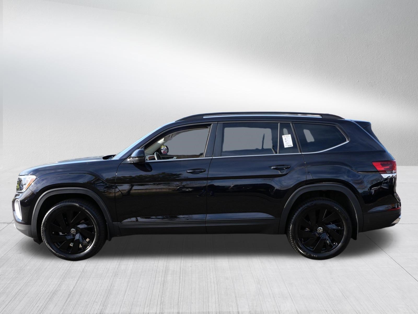 Certified 2026 Volkswagen Atlas SE AWD/4WD image 4