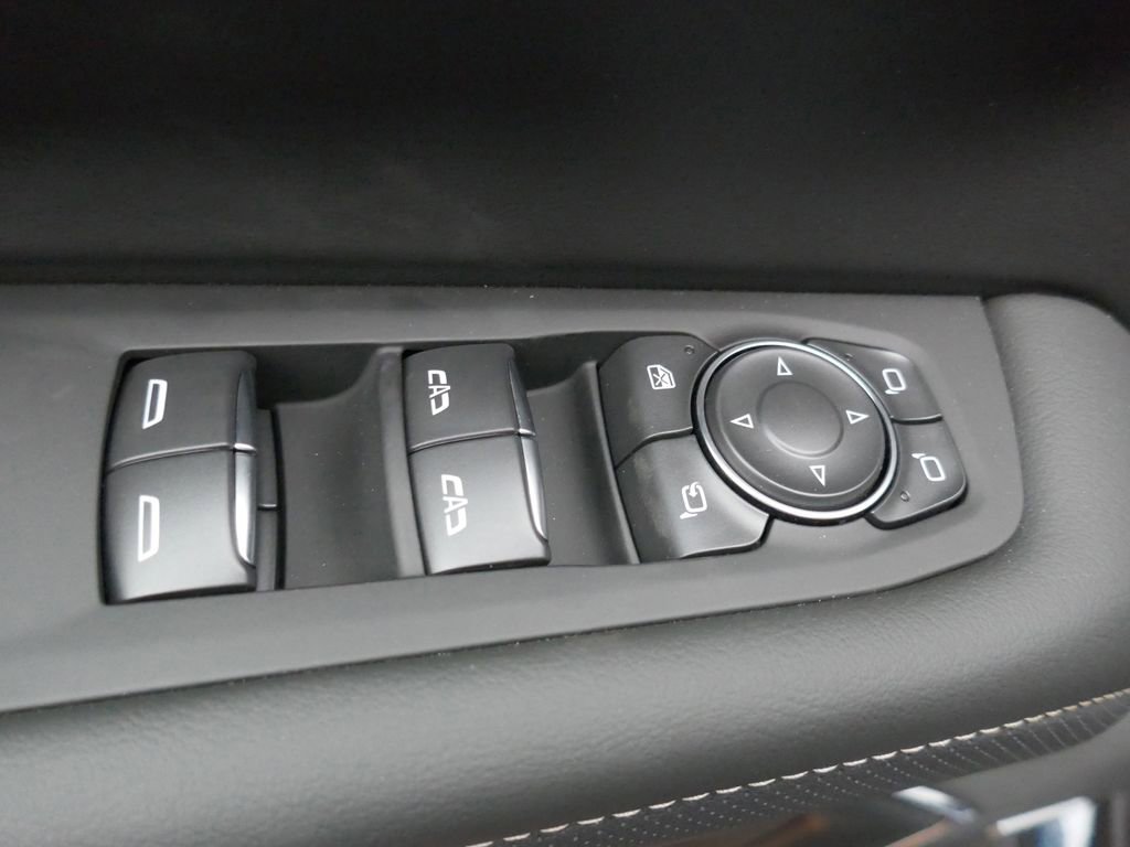 New 2026 Chevrolet Suburban Premier image 21