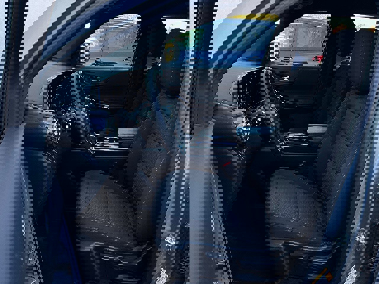 Used 2025 Chevrolet Equinox LT image 10