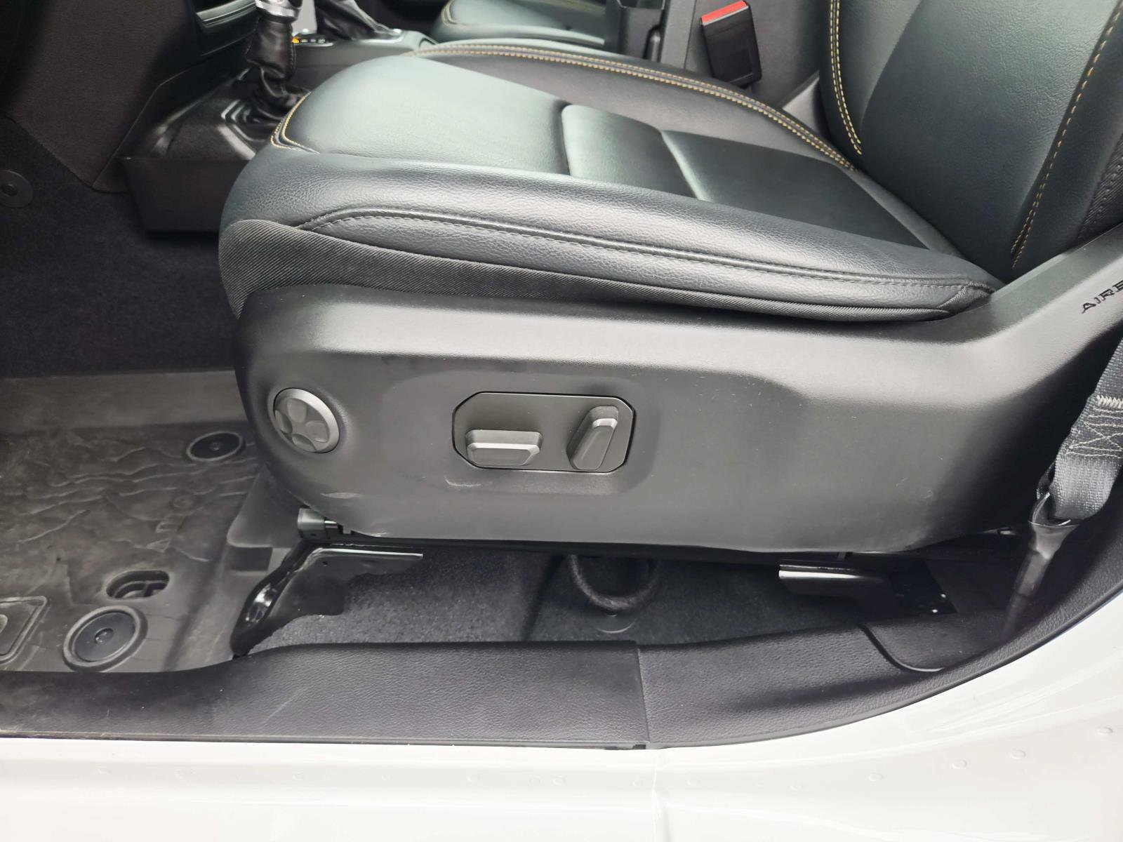 Used 2025 Jeep Wrangler Sahara w/ Safety Group image 42