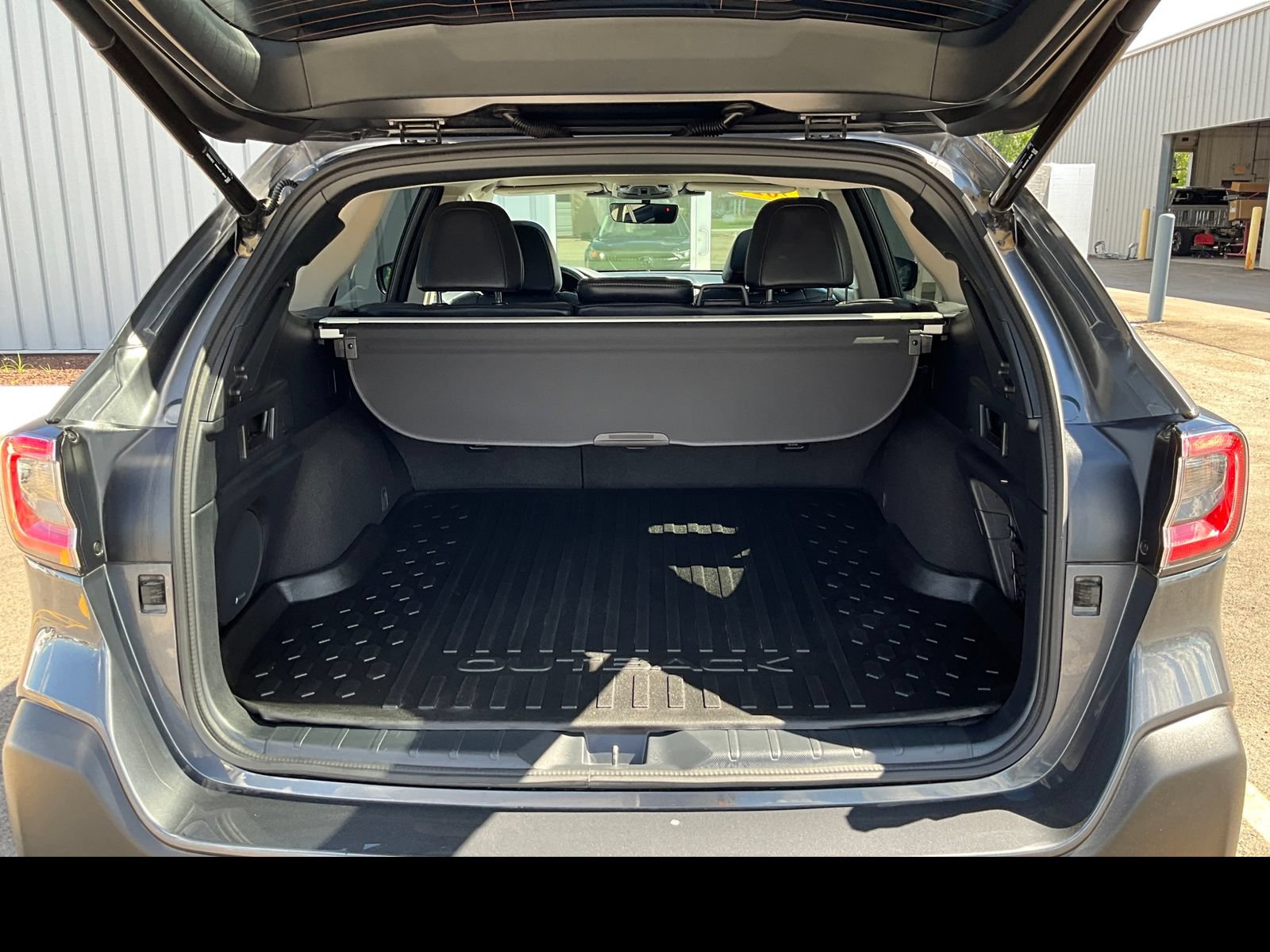 Certified 2024 Subaru Outback Limited AWD/4WD image 12