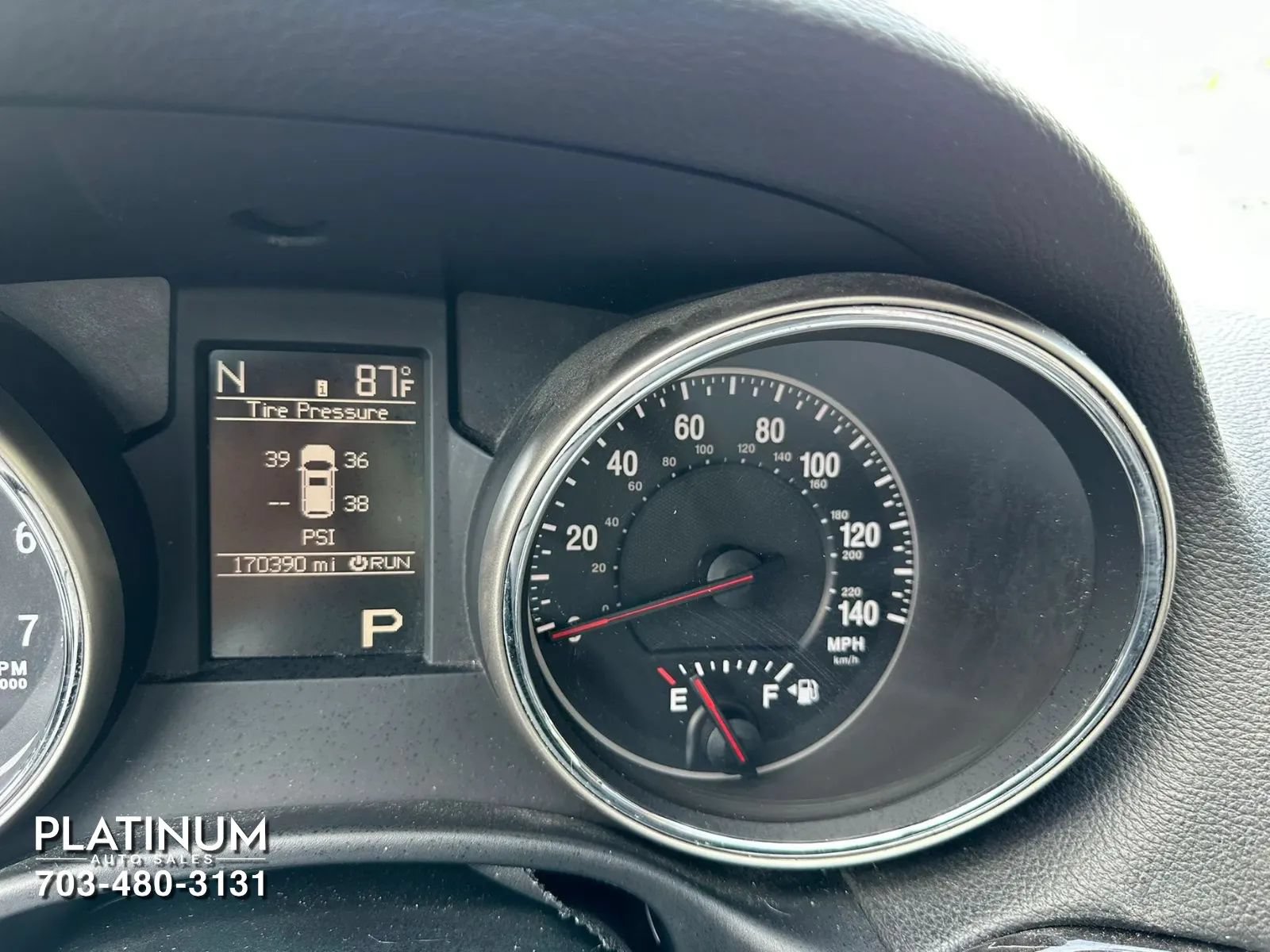 Used 2012 Jeep Grand Cherokee Laredo AWD/4WD image 9