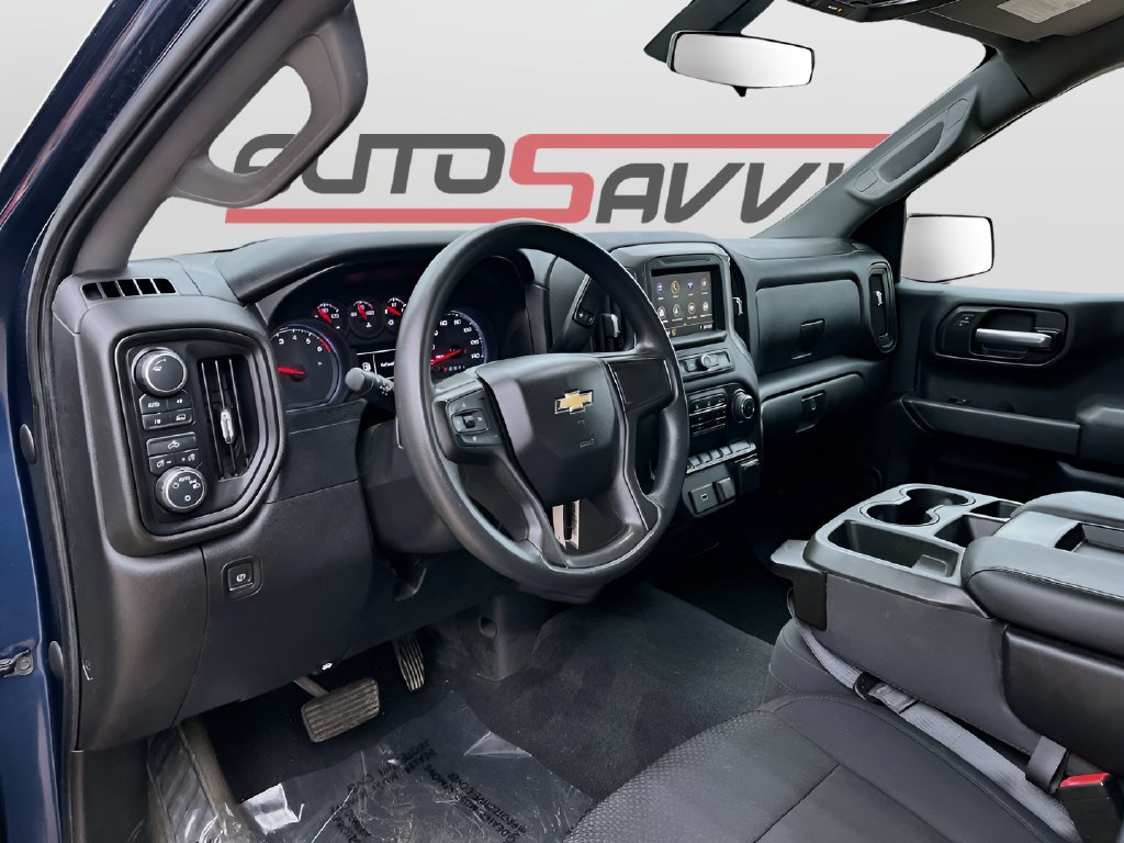Used 2020 Chevrolet Silverado 1500 Custom w/ Custom Value Package AWD/4WD image 9
