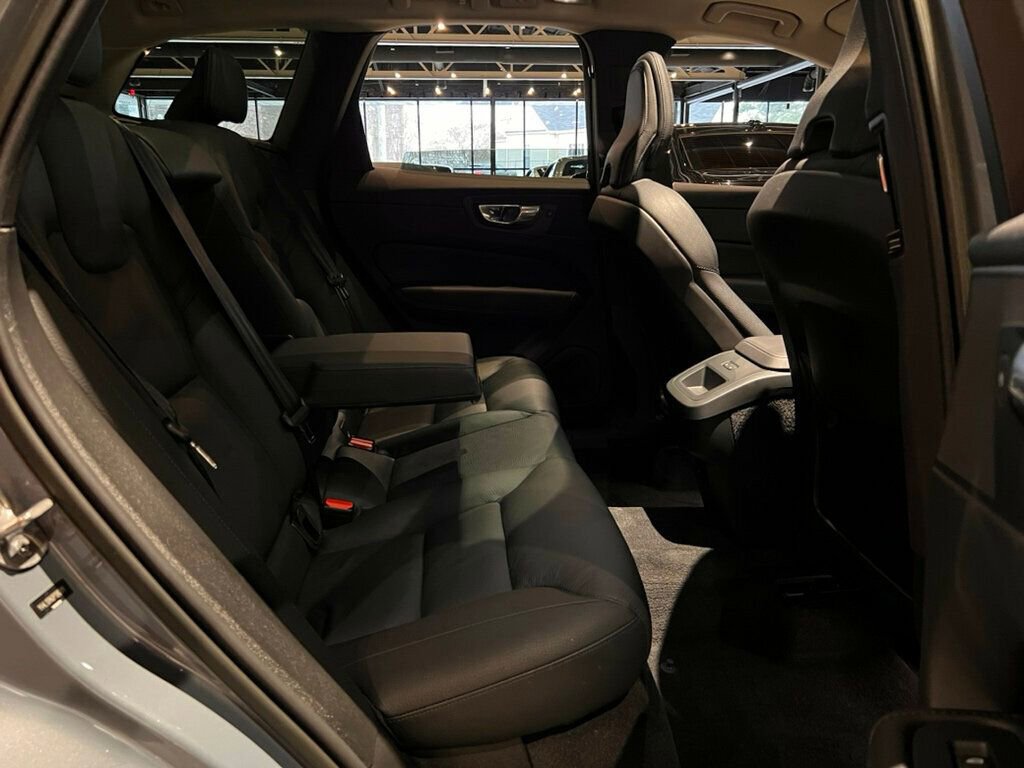 Used 2023 Volvo XC60 B5 Plus w/ Climate Package image 22