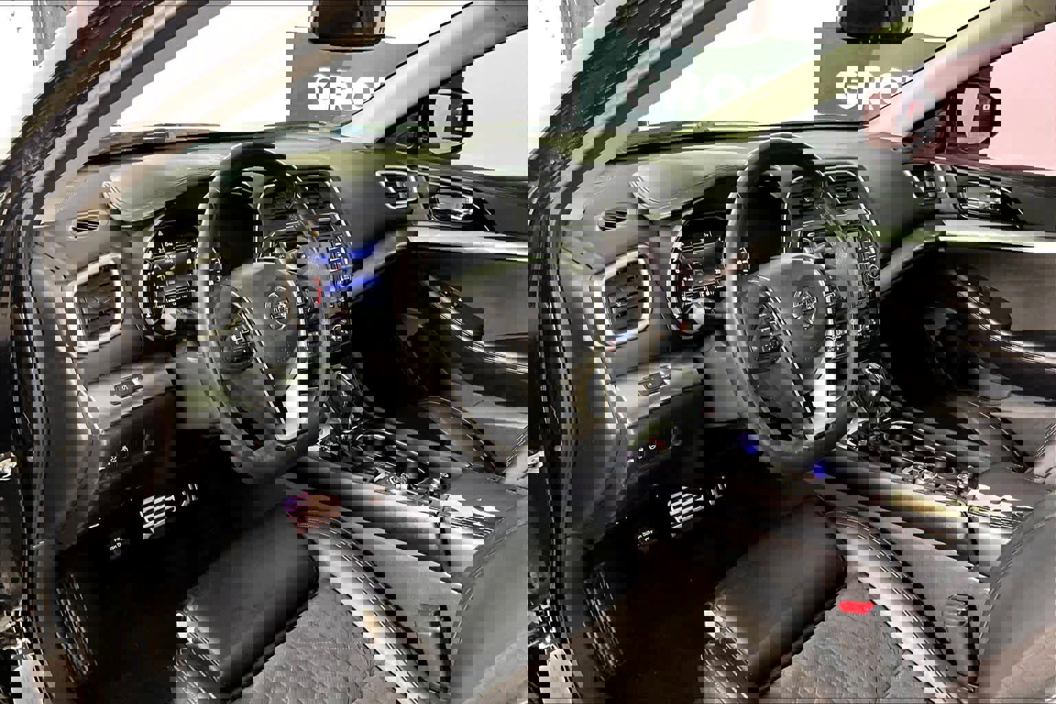 Used 2016 Nissan Maxima SR w/ Interior Lighting Package image 19