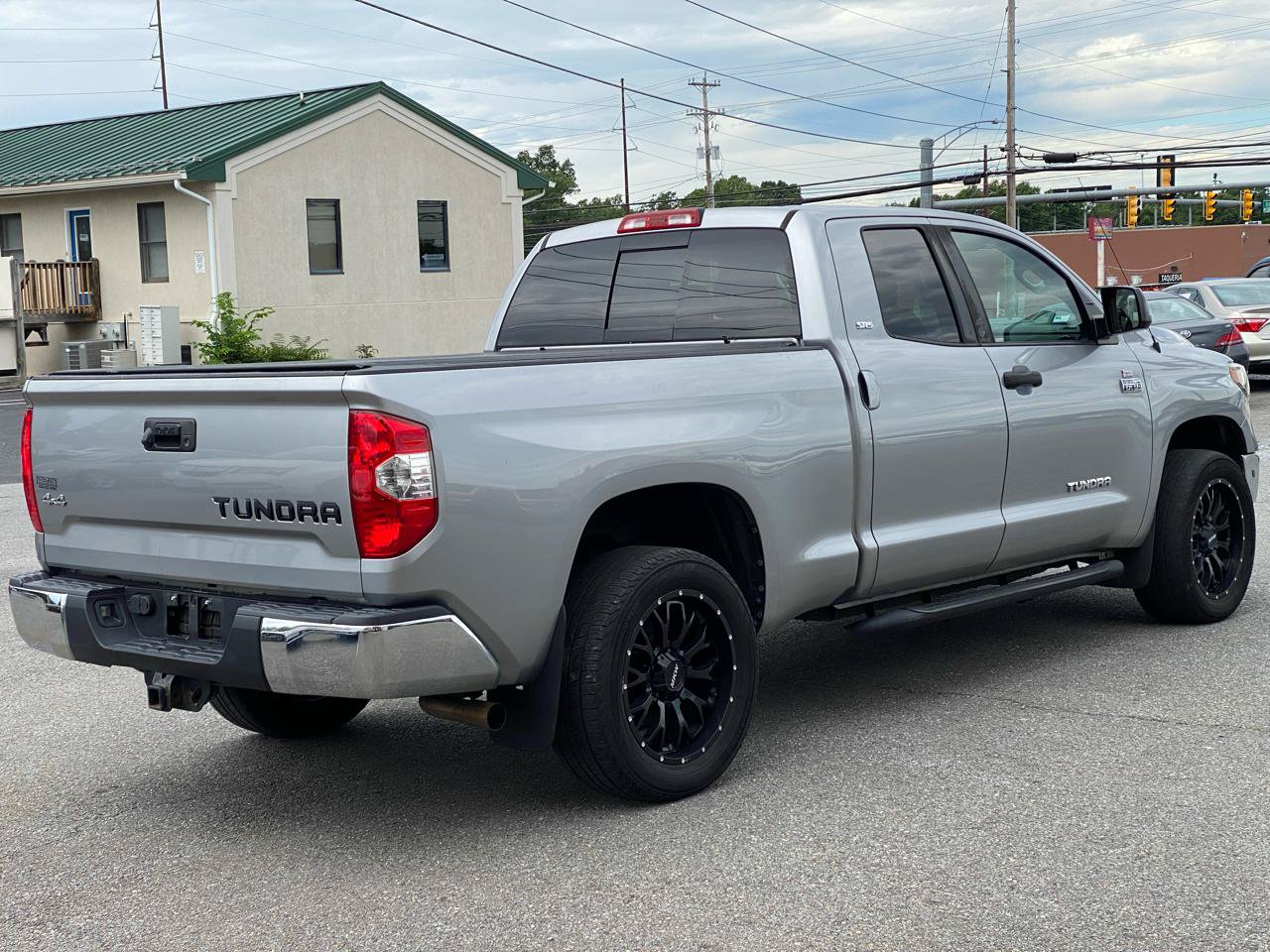 Used 2019 Toyota Tundra SR5 AWD/4WD image 3
