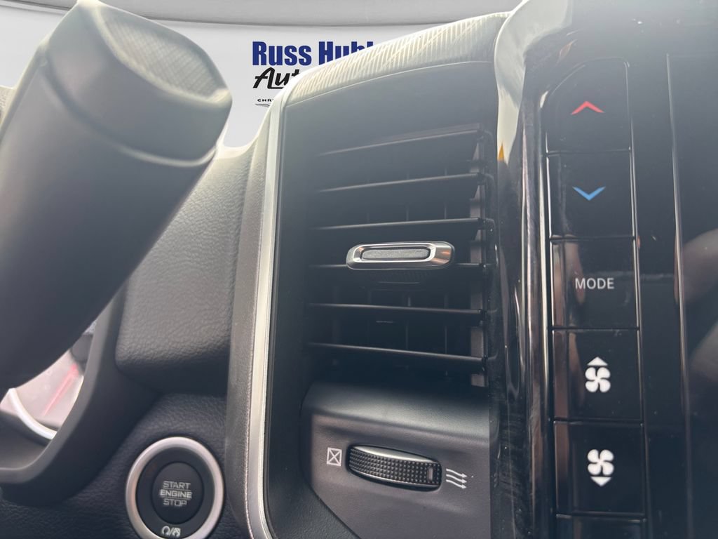 New 2025 RAM 2500 Big Horn AWD/4WD image 16