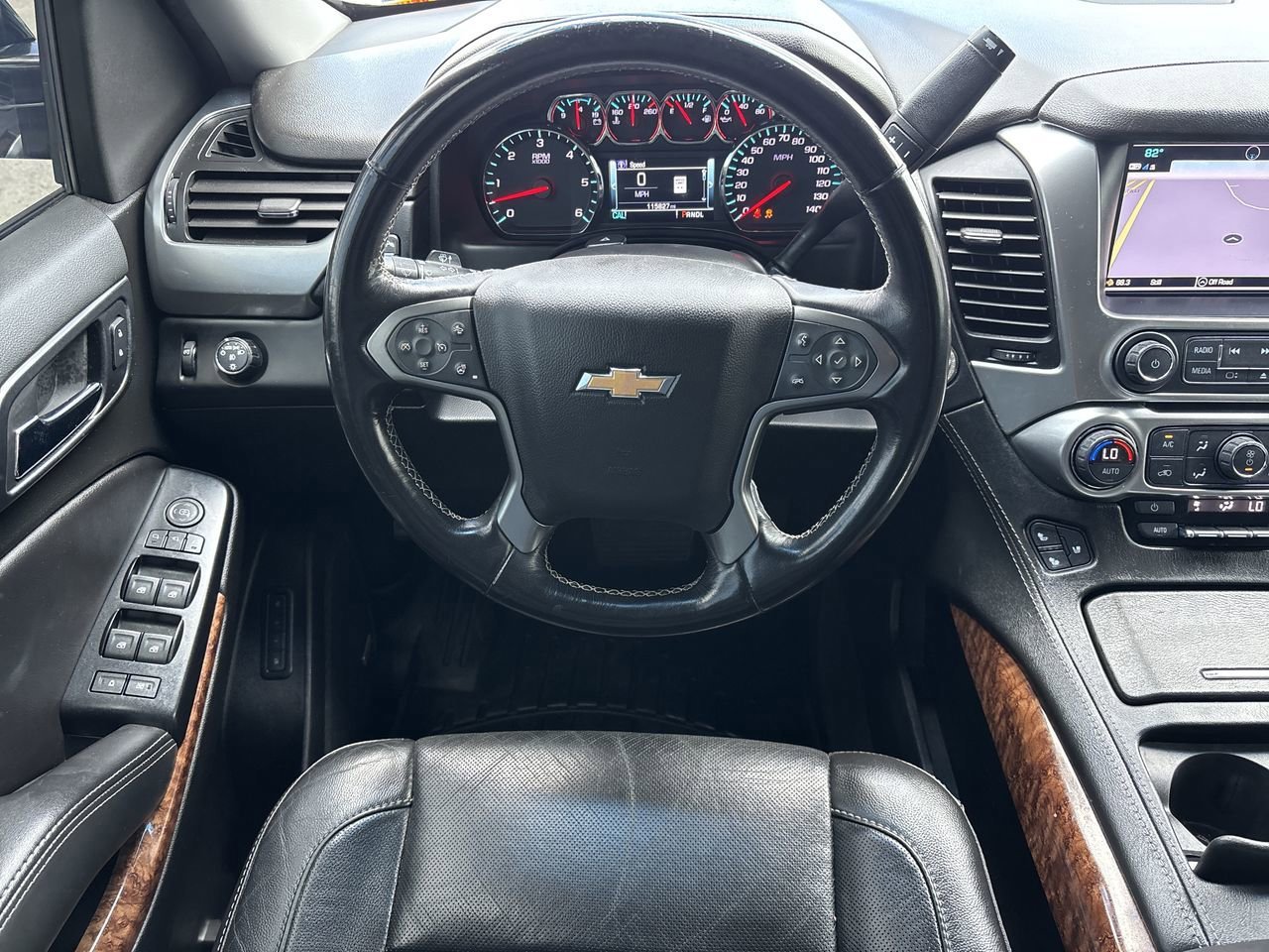 Used 2019 Chevrolet Suburban Premier RWD image 13