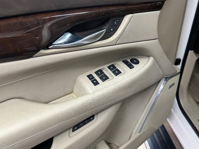 Used 2016 Cadillac Escalade ESV Premium AWD/4WD image 7