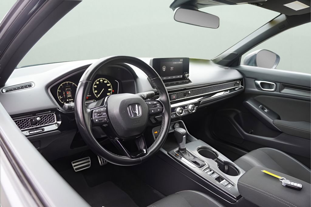 Used 2025 Honda Civic Sport image 12