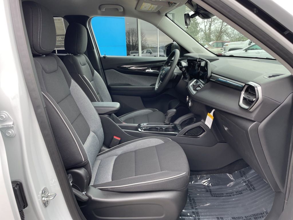 New 2026 Chevrolet TrailBlazer LS w/ LS Convenience Package FWD image 25