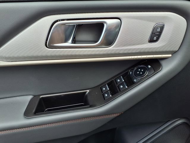 New 2026 Ford Explorer Active image 11