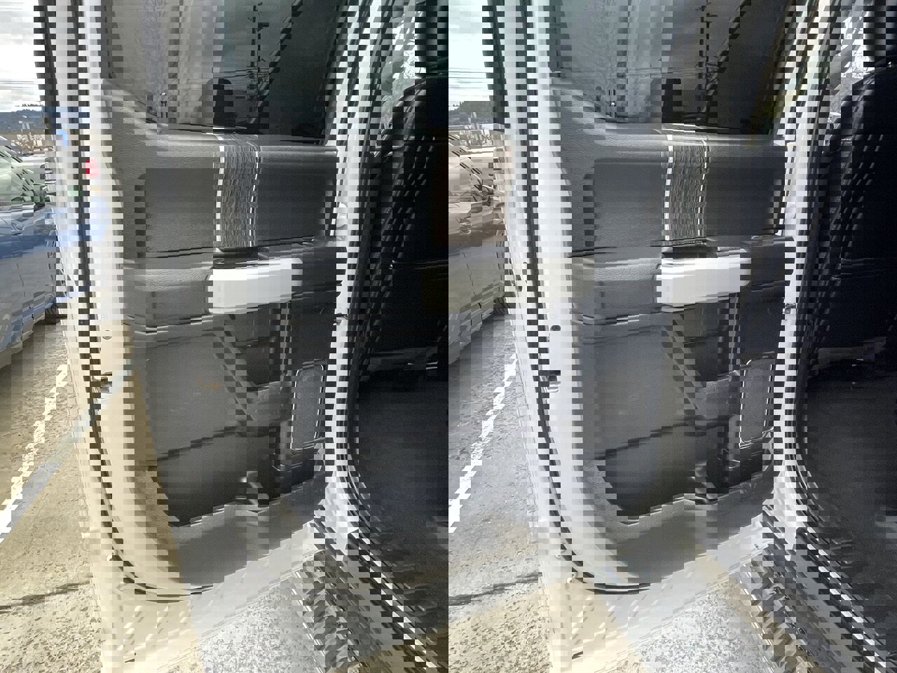 Used 2020 Ford F250 Lariat w/ Lariat Value Package image 31