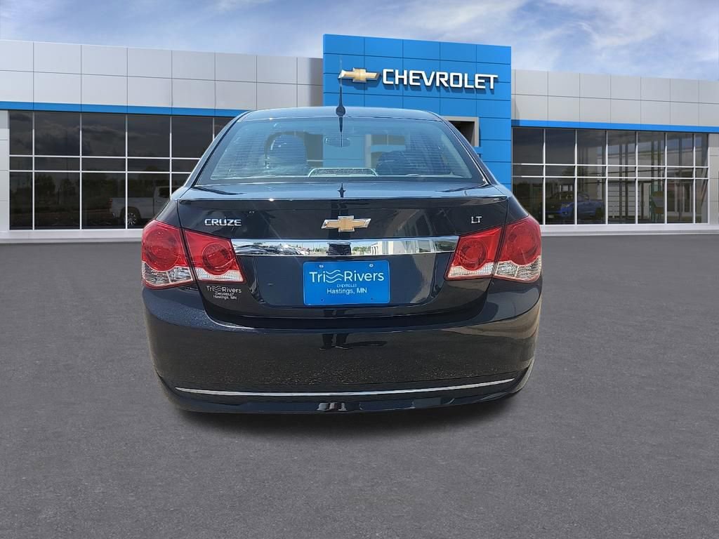 Used 2011 Chevrolet Cruze LT w/ RS Package FWD image 4