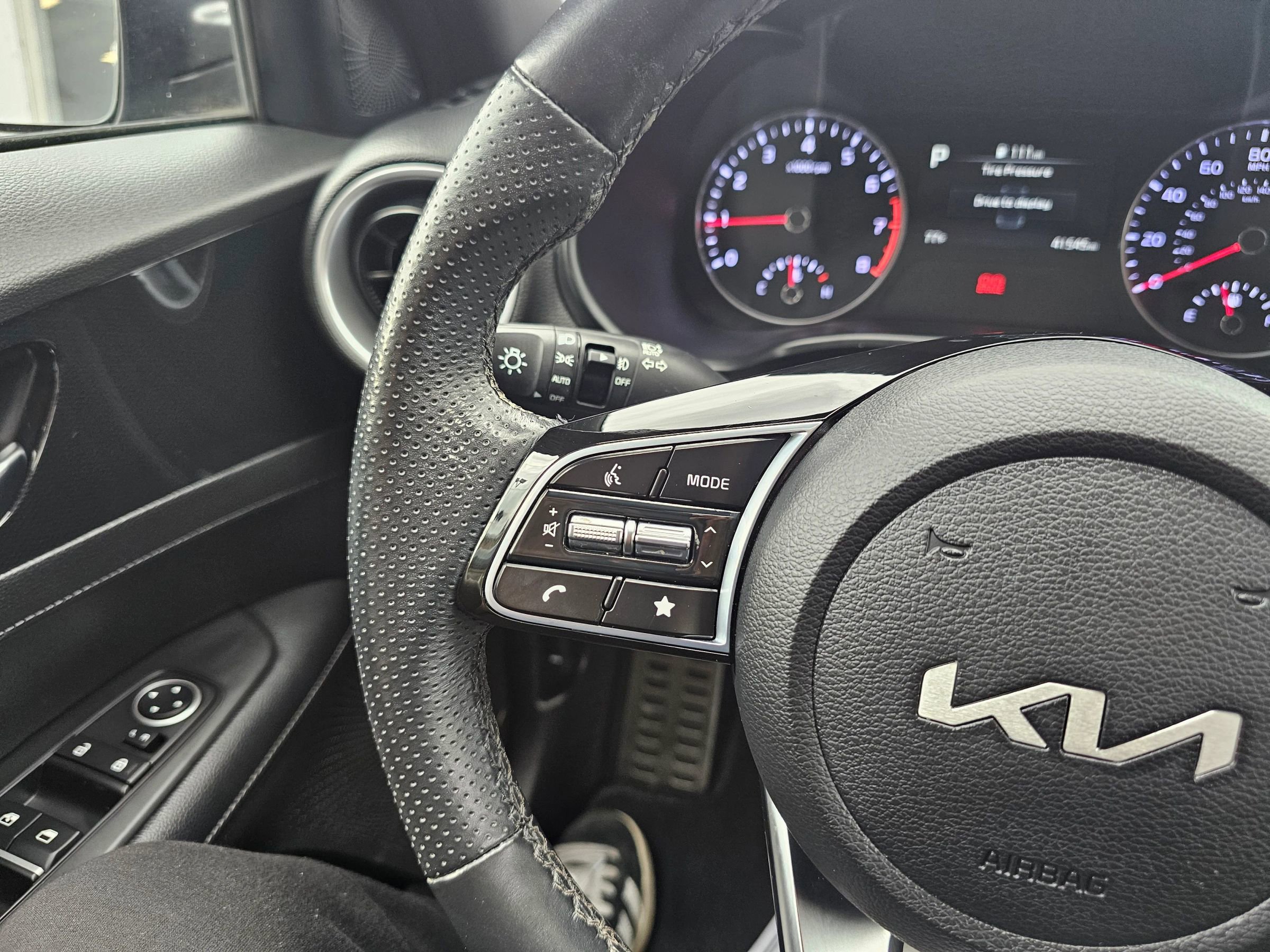 Used 2023 Kia Forte GT-Line w/ GT-Line Premium Package image 18