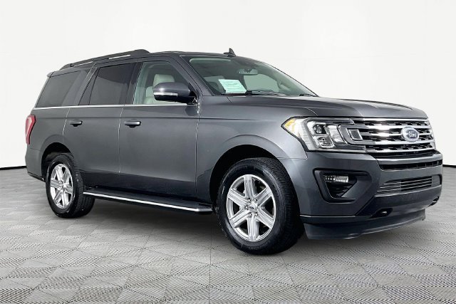 Used 2019 Ford Expedition XLT w/ Equipment Group 202A AWD/4WD image 3