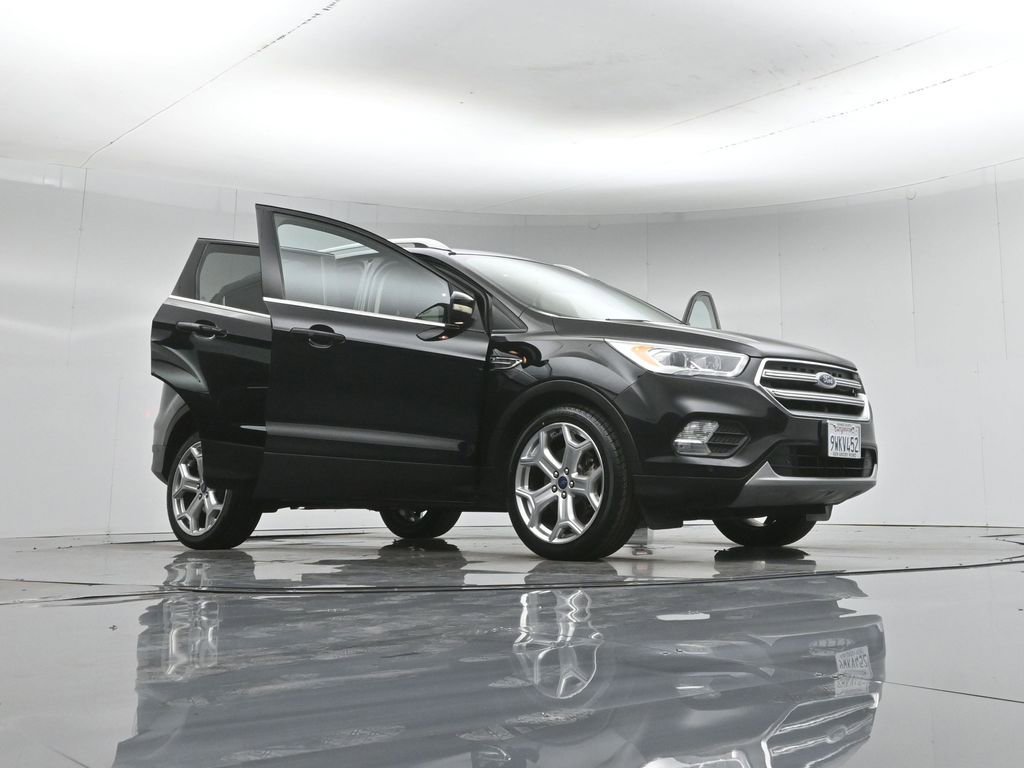Certified 2017 Ford Escape Titanium w/ Equipment Group 301A image 4