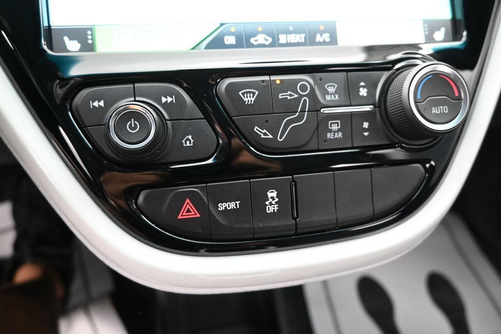 Used 2019 Chevrolet Bolt Premier w/ Infotainment Package FWD image 14