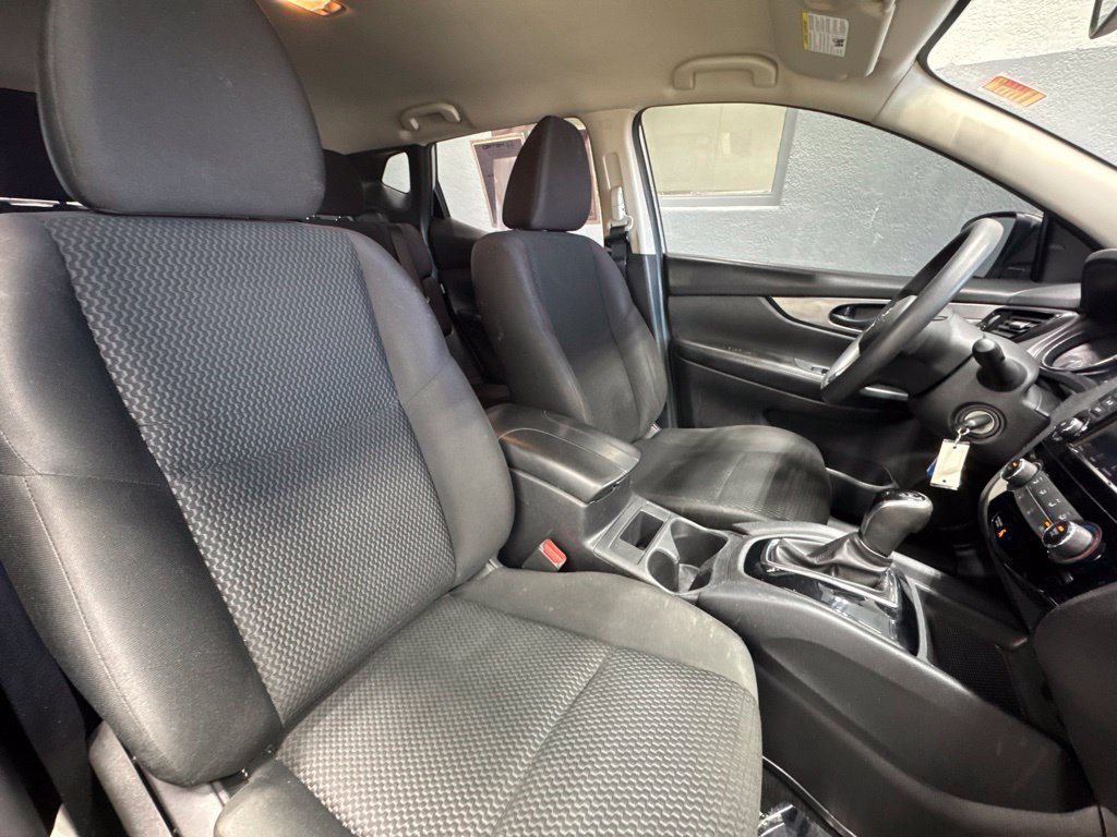 Used 2022 Nissan Rogue Sport S FWD image 27