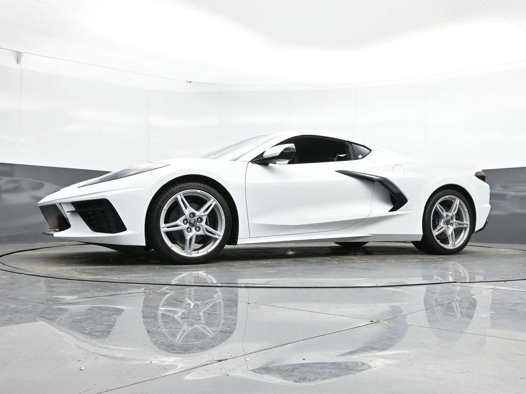 Used 2022 Chevrolet Corvette Stingray Coupe w/ 1LT RWD image 45