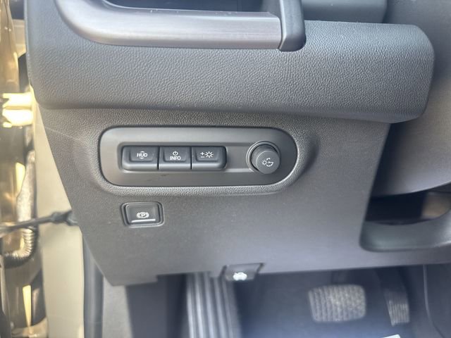 Used 2022 GMC Terrain AT4 w/ Infotainment Package II AWD/4WD image 18