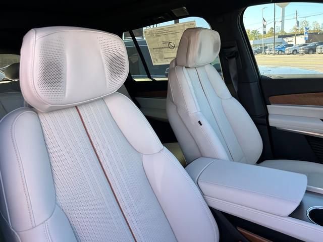 New 2026 Cadillac Vistiq Luxury image 26