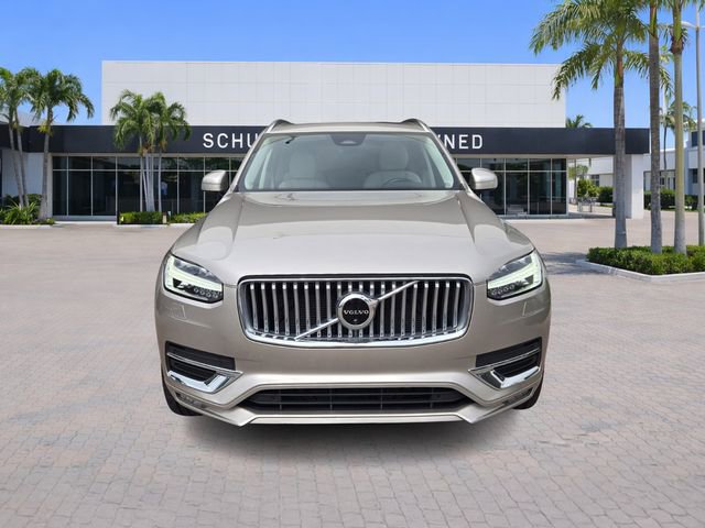 Certified 2023 Volvo XC90 B6 Plus AWD/4WD image 2