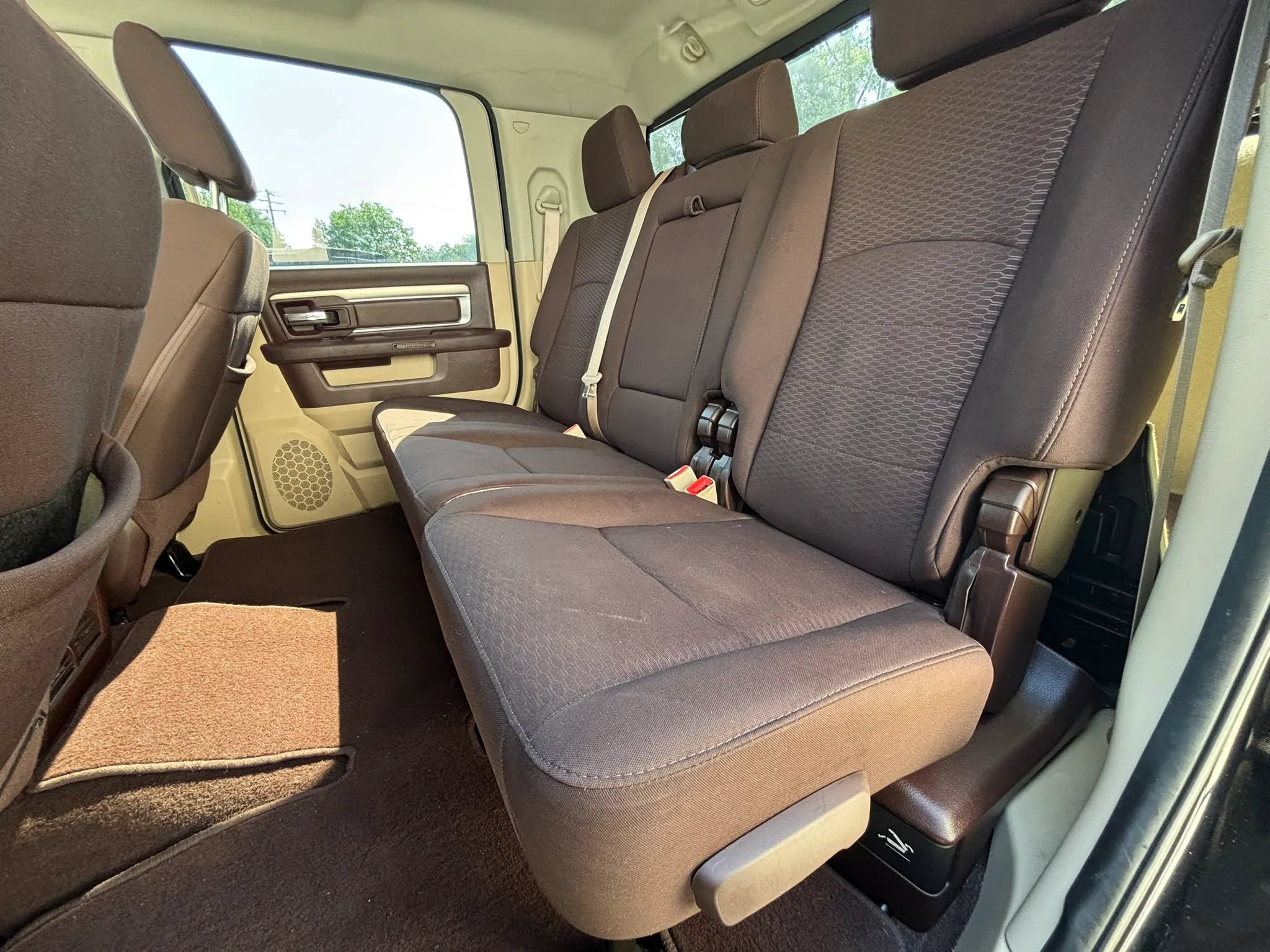 Used 2014 RAM 2500 SLT AWD/4WD image 23