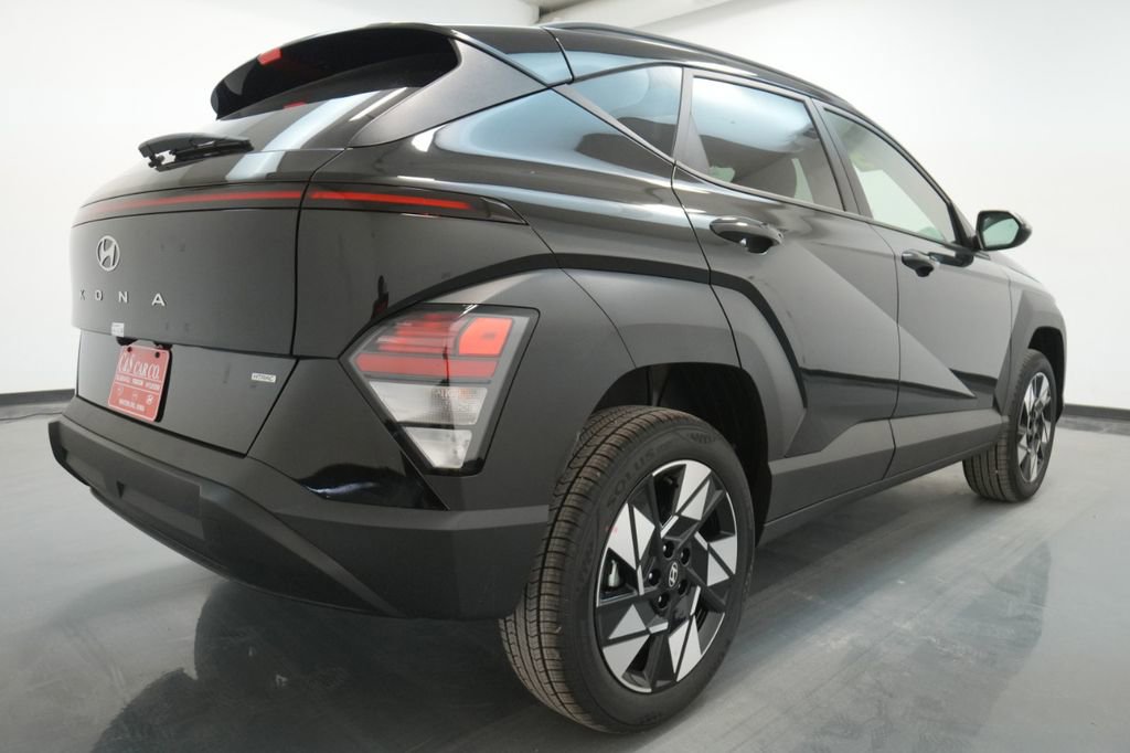 New 2025 Hyundai Kona SEL image 10