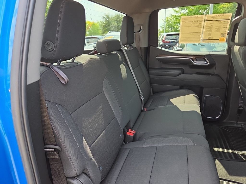 Used 2025 Chevrolet Silverado 1500 LT RWD image 38