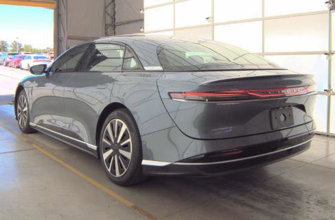 Used 2024 Lucid Air Pure RWD image 3