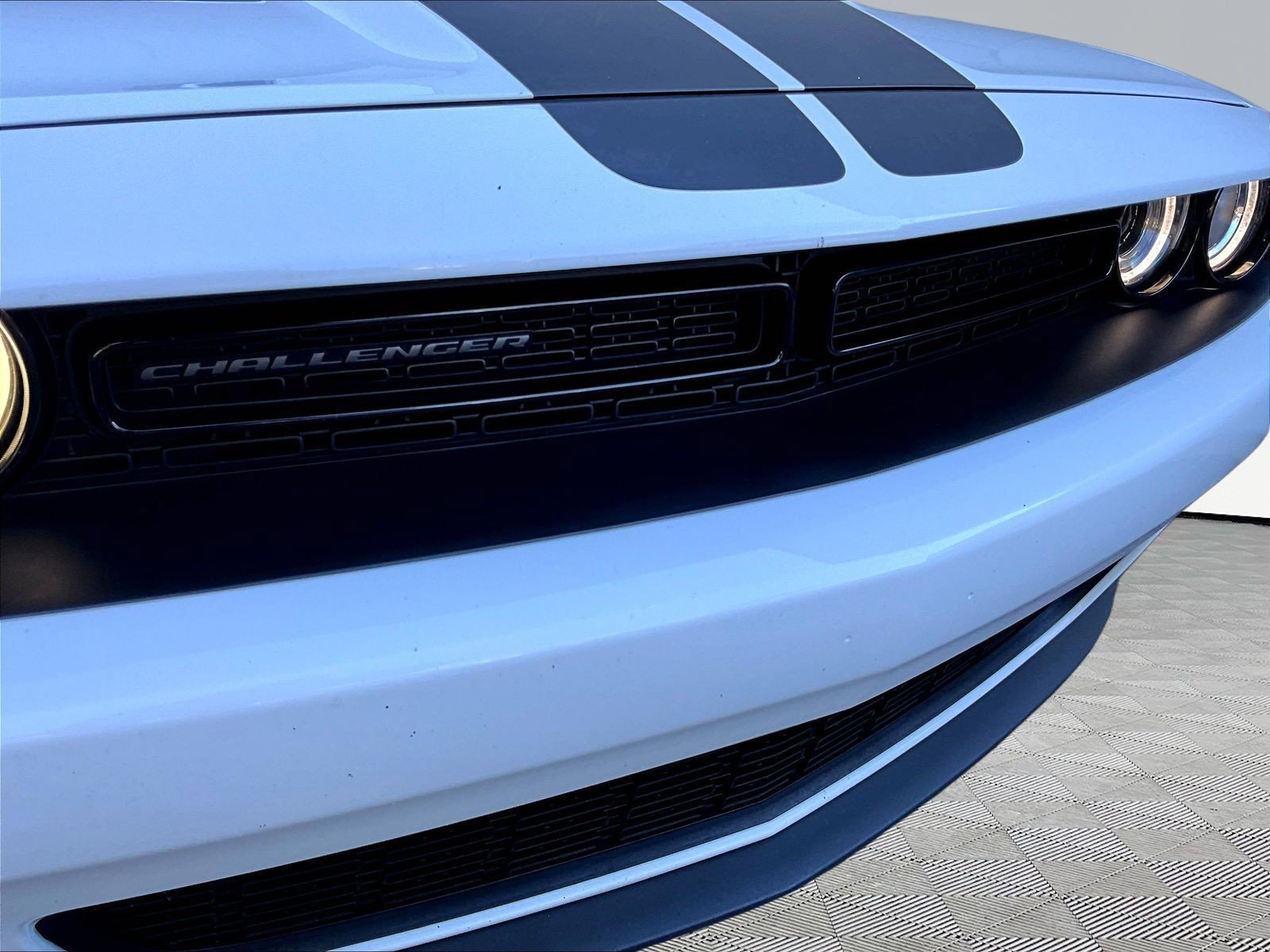 Used 2016 Dodge Challenger SXT Plus RWD image 29