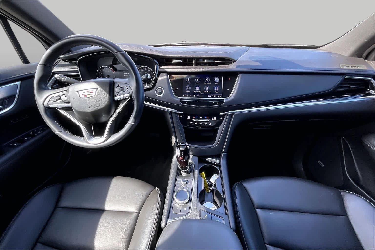Used 2024 Cadillac XT6 Luxury FWD image 16
