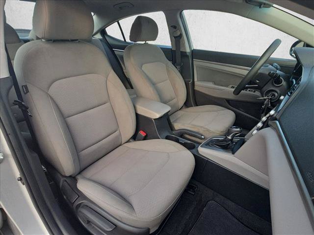 Used 2020 Hyundai Elantra SEL FWD image 18